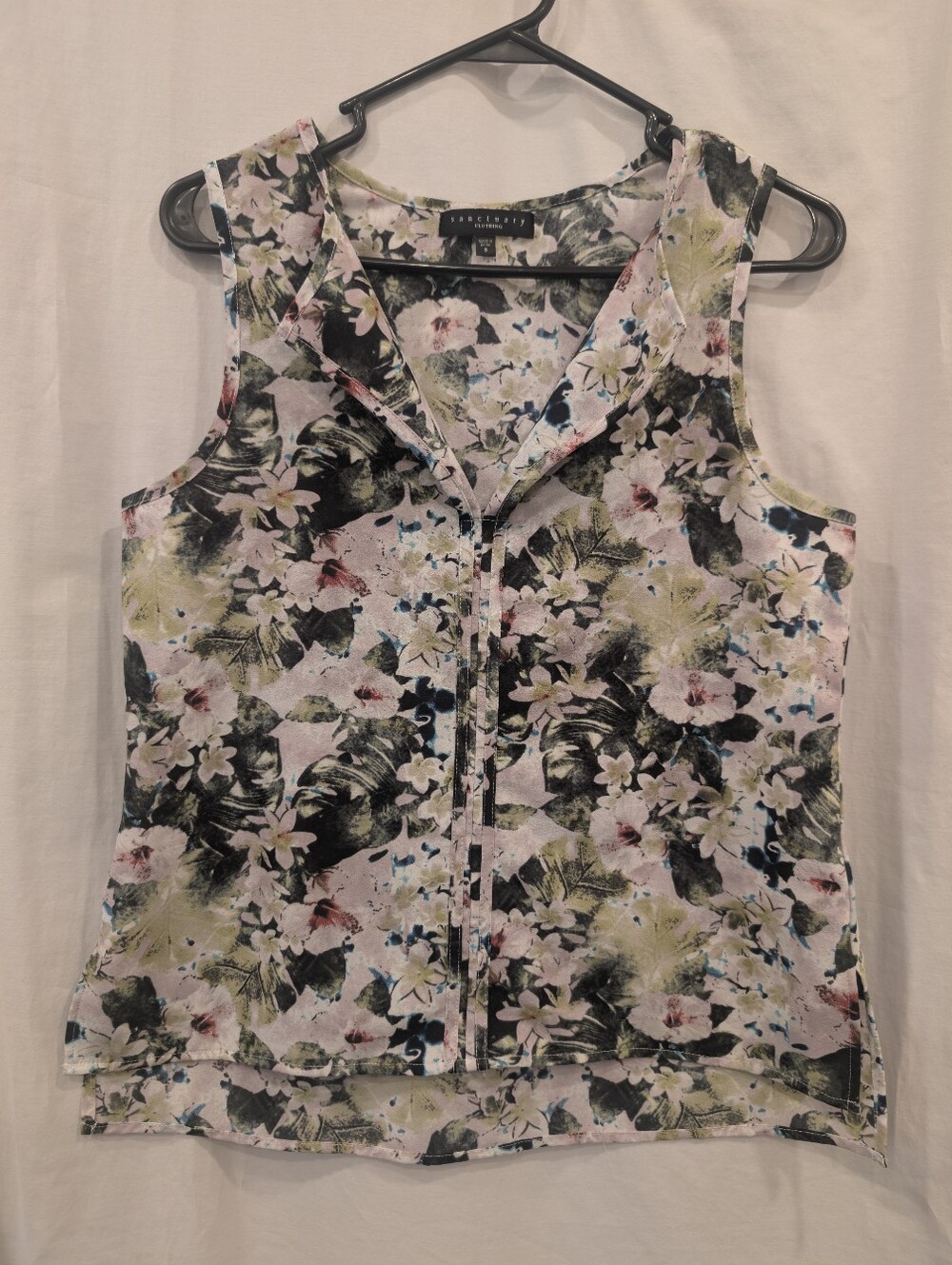 Sanctuary Watercolor Floral Sleeveless Blouse Women’s Small High Low V Neck Top